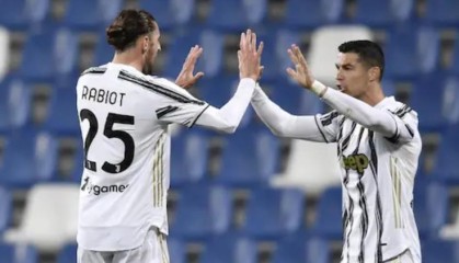  罗伊斯达成德甲三百场里程碑  