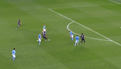  里昂主场遭遇顽强阻击，艰难战平守住欧冠席位