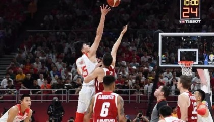  昂热门将低级失误，葬送好局痛失三分